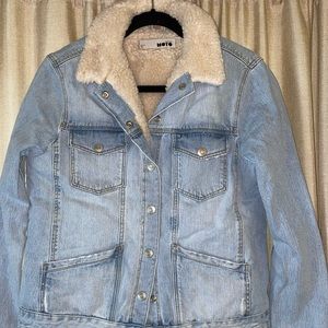 NWOT Topshop shearling Denim jacket- US6